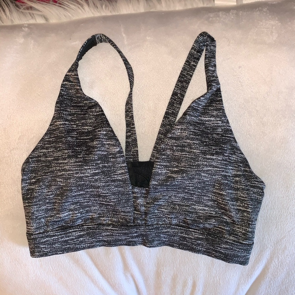 VS sports bra